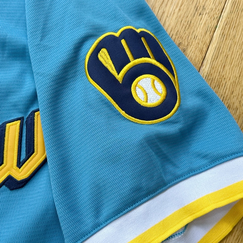 Throwback Nike Christian Yelich Milwaukee Brewers Jersey -Men’s Large- Brew Crew - Picture 4 of 9